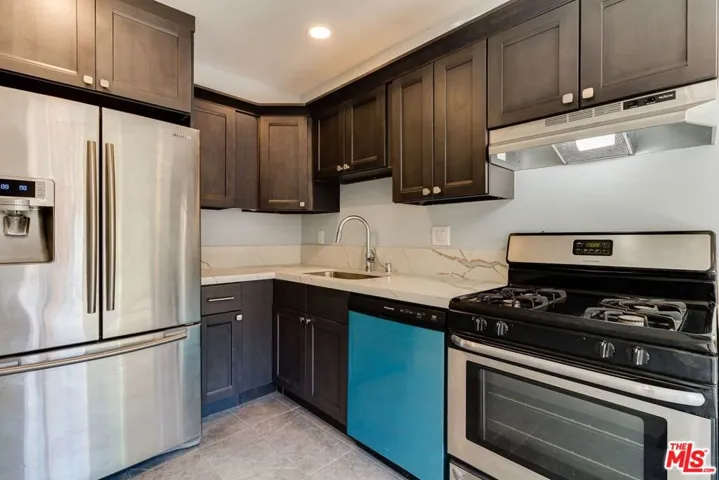 11472 Ventura E, Studio City, California 91604