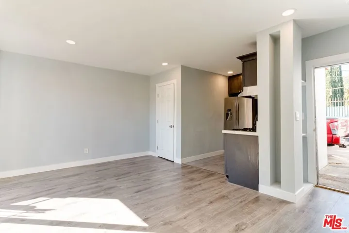 11472 Ventura E, Studio City, California 91604