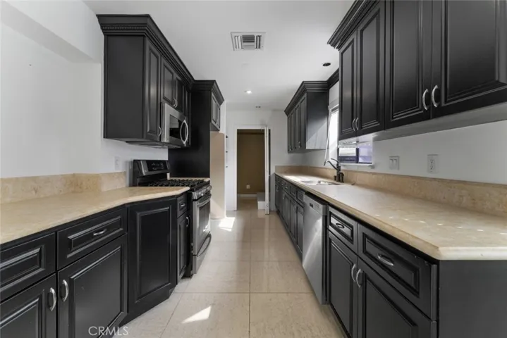 22730 Criswell Street, West Hills, California 91307