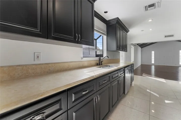 22730 Criswell Street, West Hills, California 91307