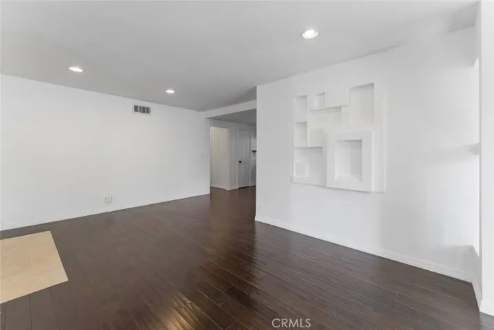 22730 Criswell Street, West Hills, California 91307