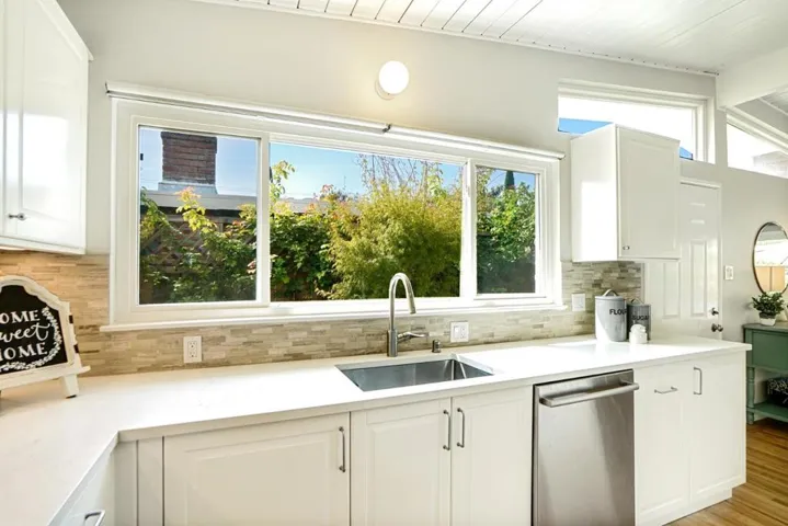 , Mountain View, California 94043