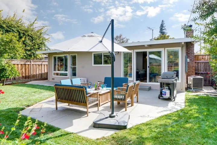 , Mountain View, California 94043
