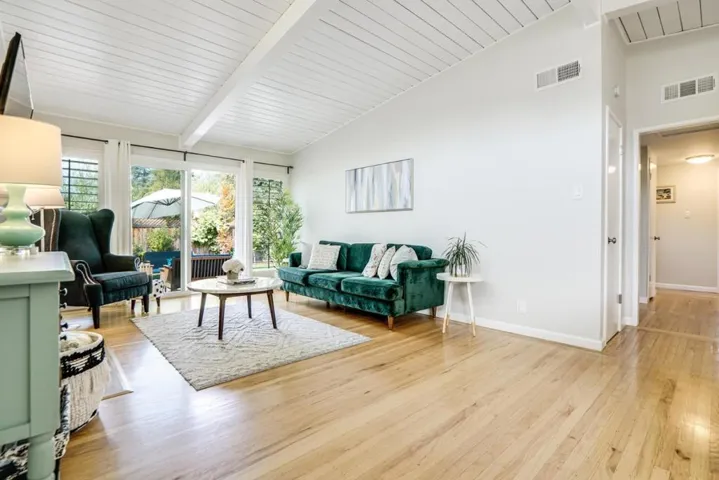 , Mountain View, California 94043