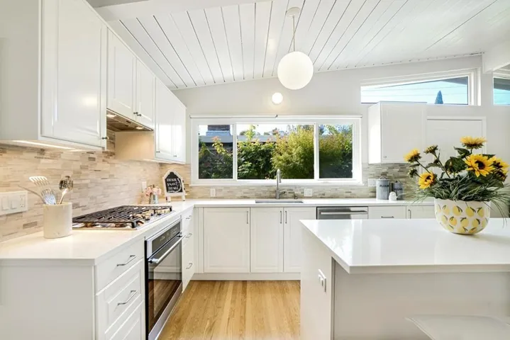 , Mountain View, California 94043