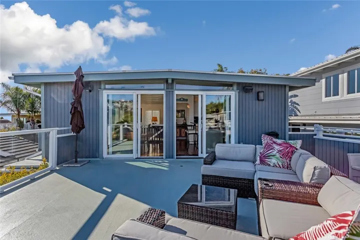 1071 Oro Street, Laguna Beach, California 92651