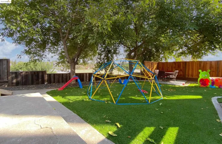 2837 D St, Antioch, California 94509