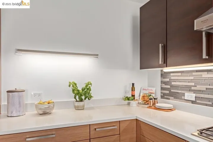 6465 San Pablo Ave 505, Oakland, California 94608
