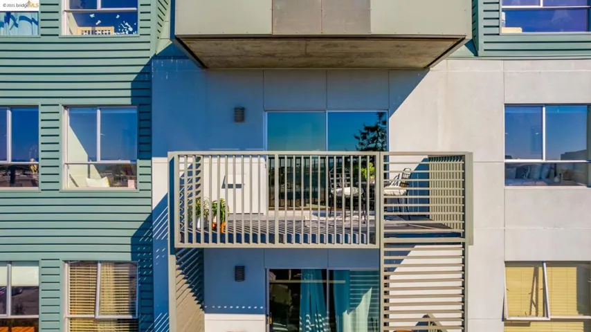 6465 San Pablo Ave 505, Oakland, California 94608