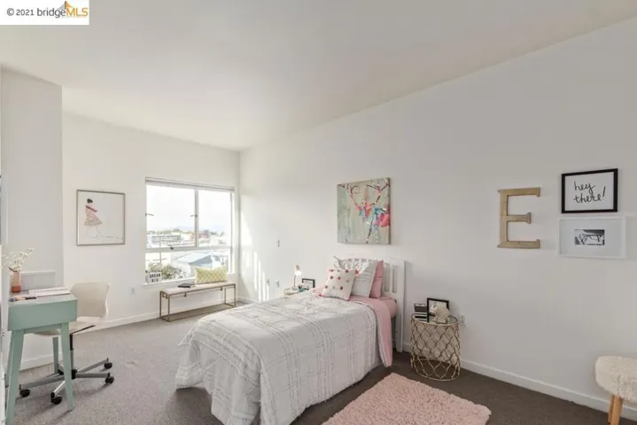 6465 San Pablo Ave 505, Oakland, California 94608