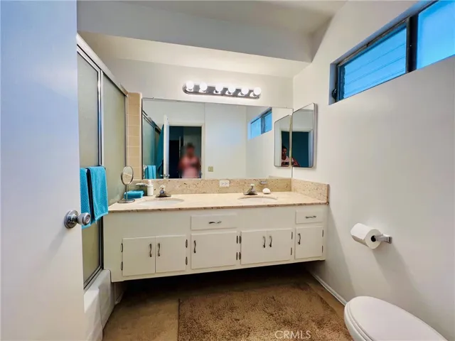 2nd bathroom