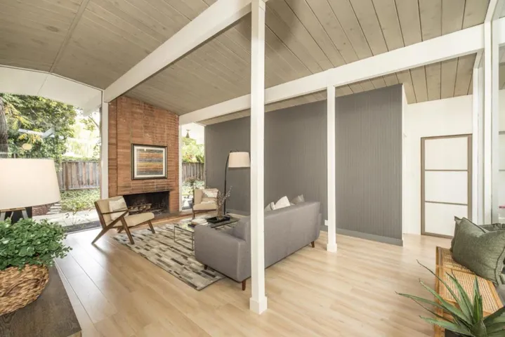 , Palo Alto, California 94306