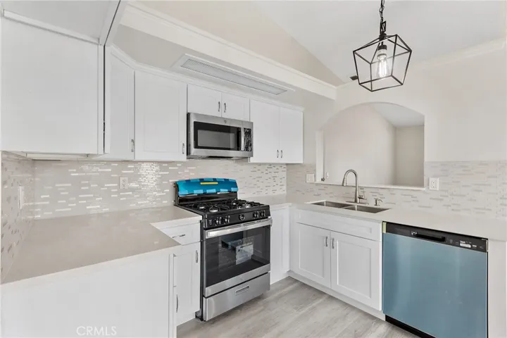 191 Oaktree Drive, Perris, California 92571