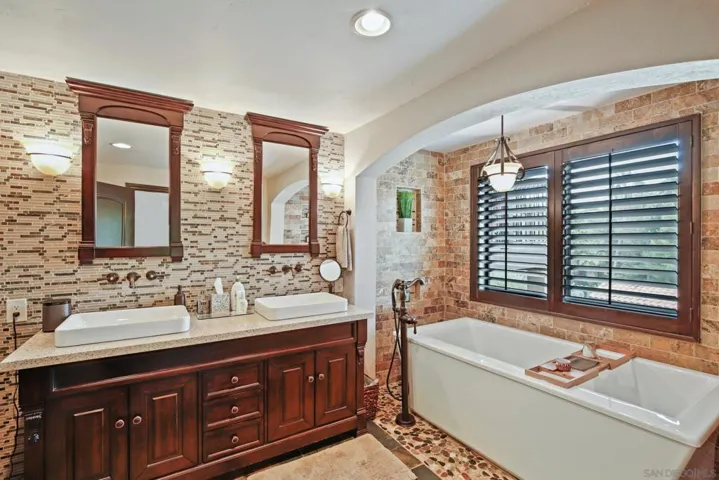 17865 Bernardo Trails Pl, San Diego, California 92128
