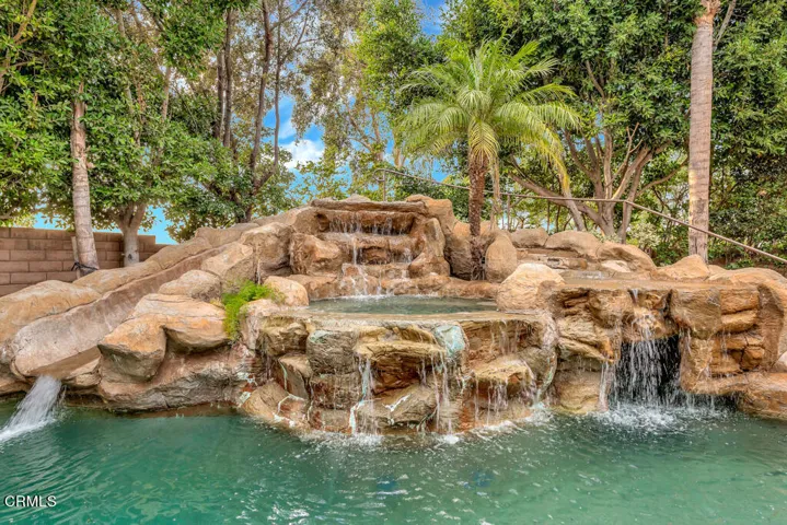 4321 Persimmon Street  -  HsHProd-26