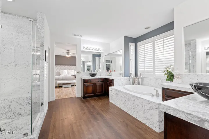 4321 Persimmon Street  -  HsHProd-76