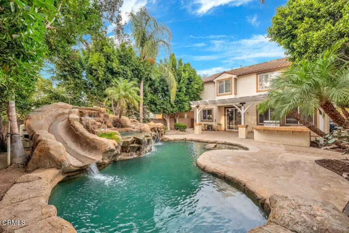 4321 Persimmon Street  -  HsHProd-24