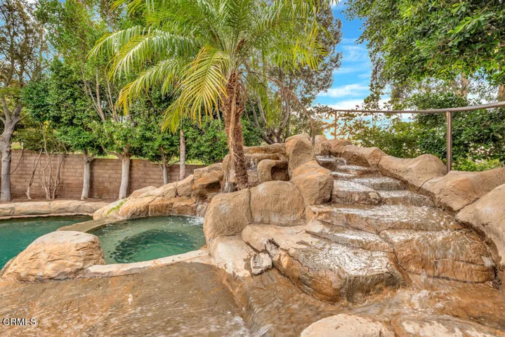 4321 Persimmon Street  -  HsHProd-27