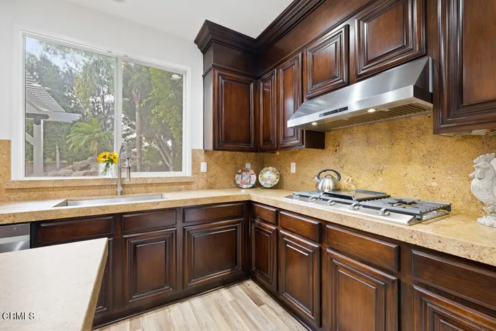 4321 Persimmon Street  -  HsHProd-49
