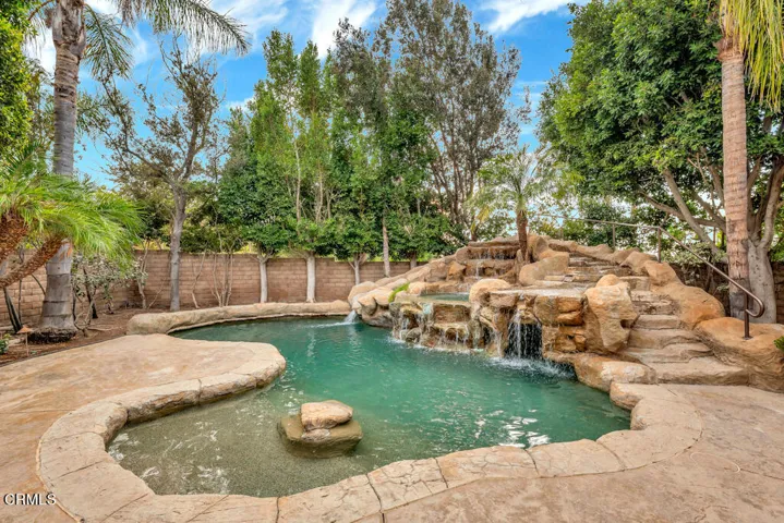 4321 Persimmon Street  -  HsHProd-22