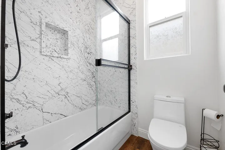 4321 Persimmon Street  -  HsHProd-70