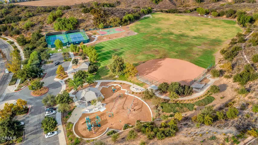 4321 Persimmon Street  -  HsHProd-11