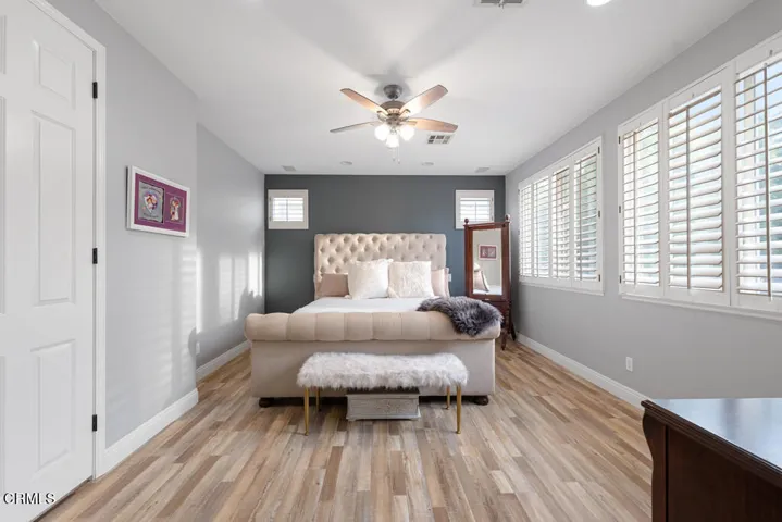 4321 Persimmon Street  -  HsHProd-73