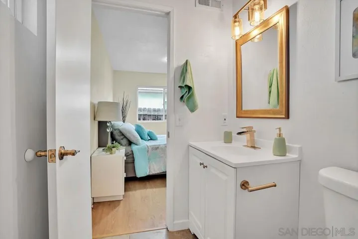 7867 Caffey Ln, San Diego, California 92126