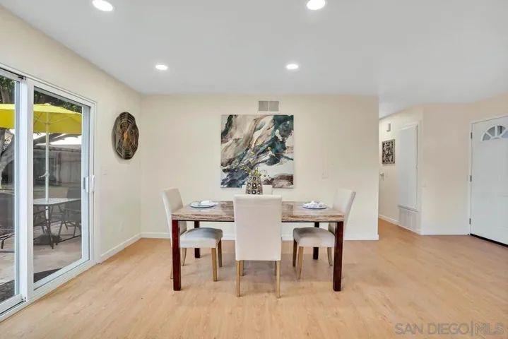 7867 Caffey Ln, San Diego, California 92126