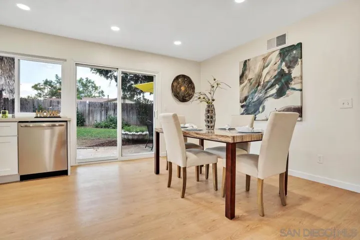 7867 Caffey Ln, San Diego, California 92126