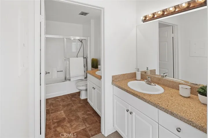 Bathroom 1 with double sink area