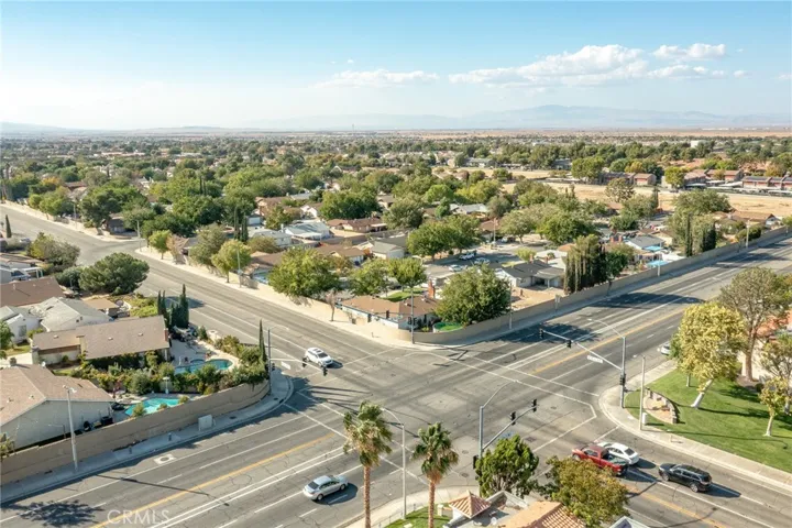 43215 Archwood Way, Lancaster, California 93536