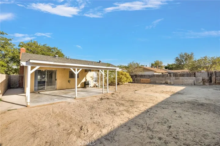 43215 Archwood Way, Lancaster, California 93536