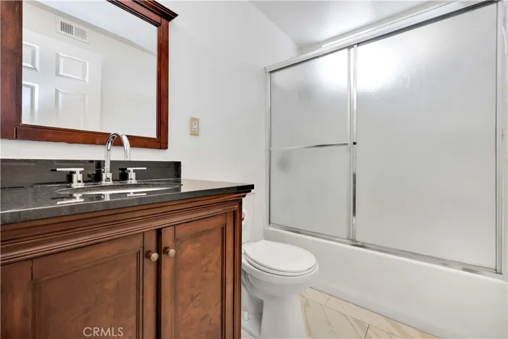 43215 Archwood Way, Lancaster, California 93536