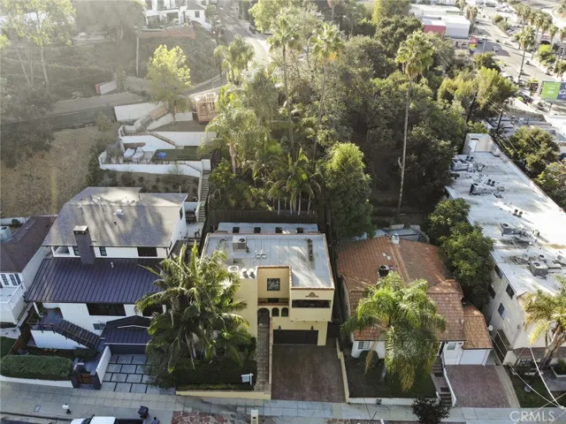 3927 Berry Drive, Studio City, California 91604