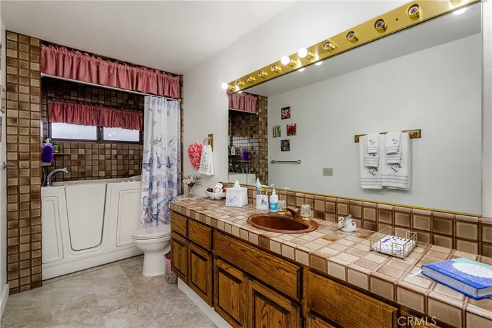Main Level Full Bath