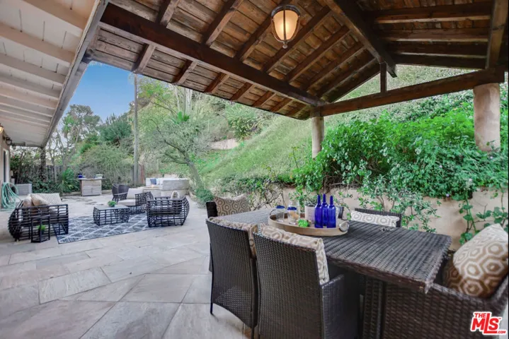 2327 Coldwater Canyon Drive, Beverly Hills, California 90210