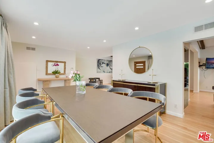 2327 Coldwater Canyon Drive, Beverly Hills, California 90210