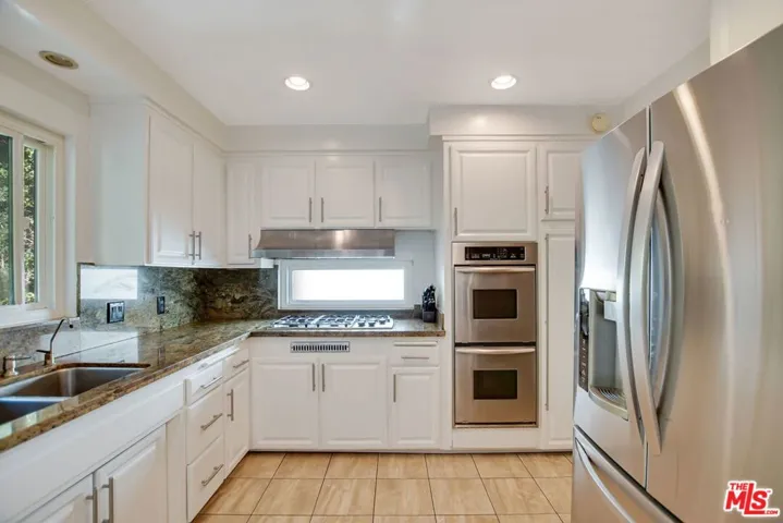 2327 Coldwater Canyon Drive, Beverly Hills, California 90210