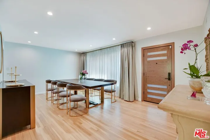 2327 Coldwater Canyon Drive, Beverly Hills, California 90210