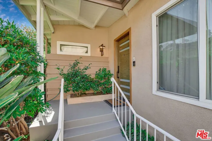 2327 Coldwater Canyon Drive, Beverly Hills, California 90210