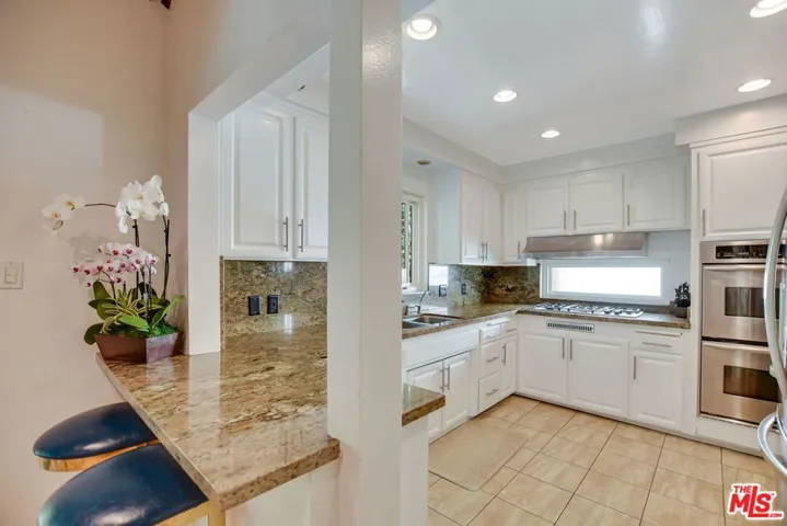 2327 Coldwater Canyon Drive, Beverly Hills, California 90210