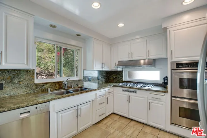 2327 Coldwater Canyon Drive, Beverly Hills, California 90210