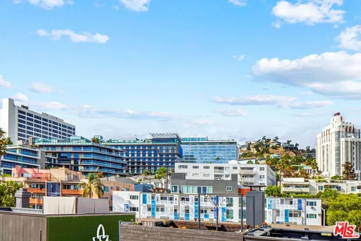 1260 N Kings Road 12, West Hollywood, California 90069