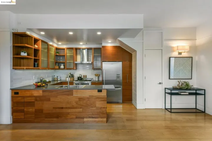 425 Clifton St 425, Oakland, California 94618