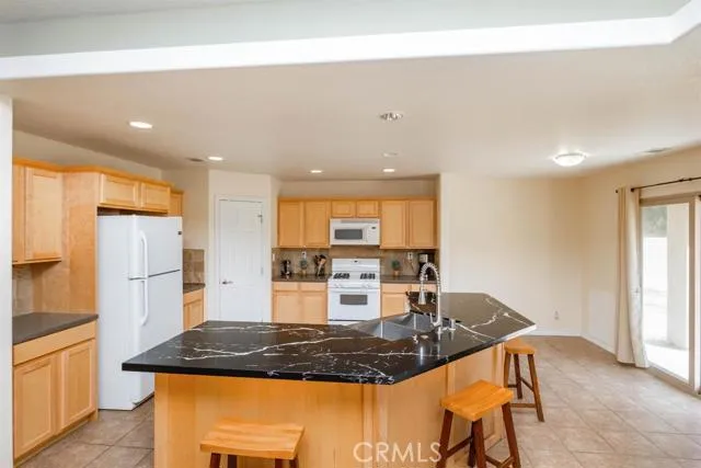 18555 Temecula Avenue, Hesperia, California 92345