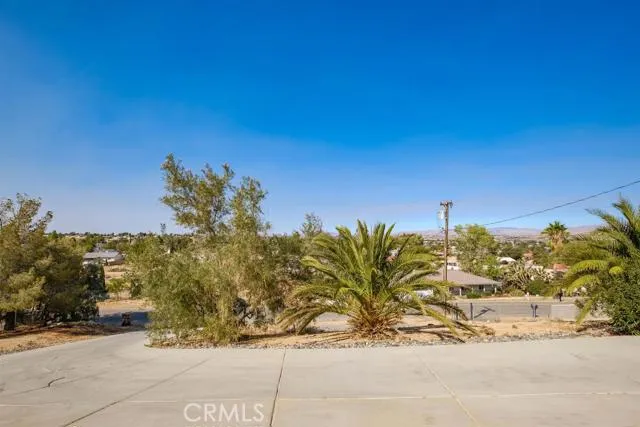18555 Temecula Avenue, Hesperia, California 92345