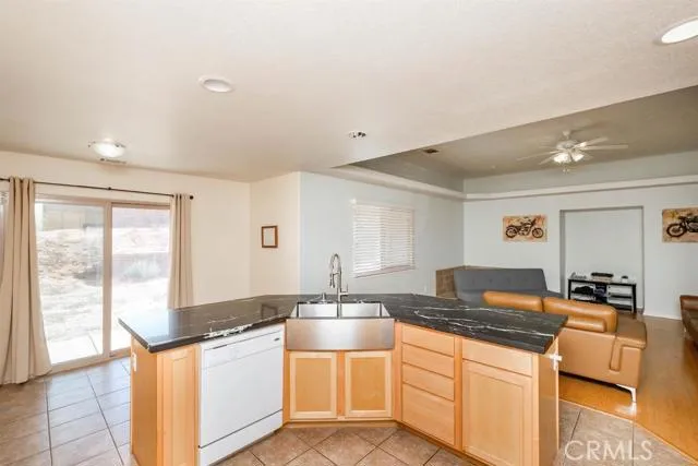 18555 Temecula Avenue, Hesperia, California 92345