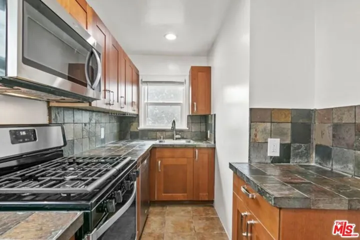 514 Ocean Park Avenue 1, Santa Monica, California 90405