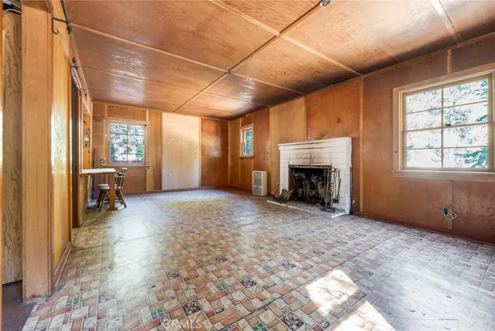 3 Lost Creek, Angelus Oaks, California 92305